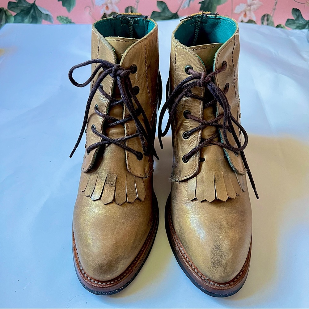 PS Kaufman | Crosswalk | “Kiltie” with removable tassles